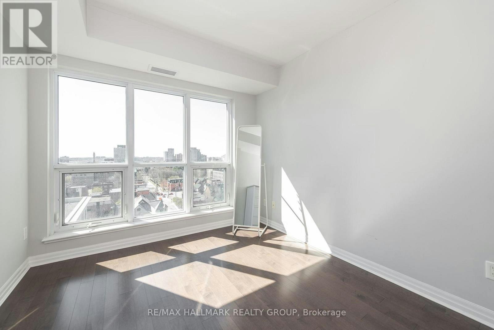 1602-195 Besserer Street, Ottawa, ON, K1N 0B6 - 21