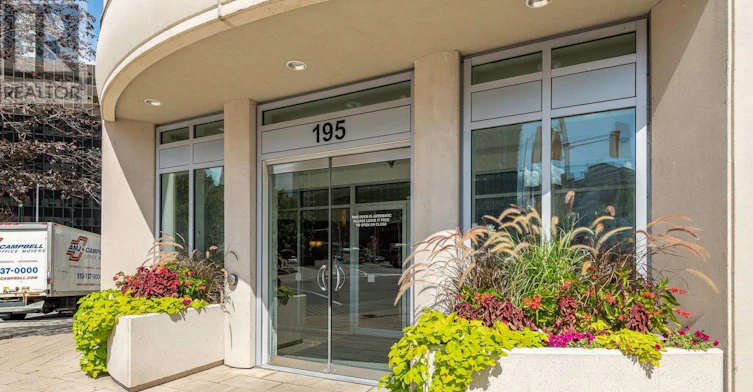 1602-195 Besserer Street, Ottawa, ON, K1N 0B6 - 2