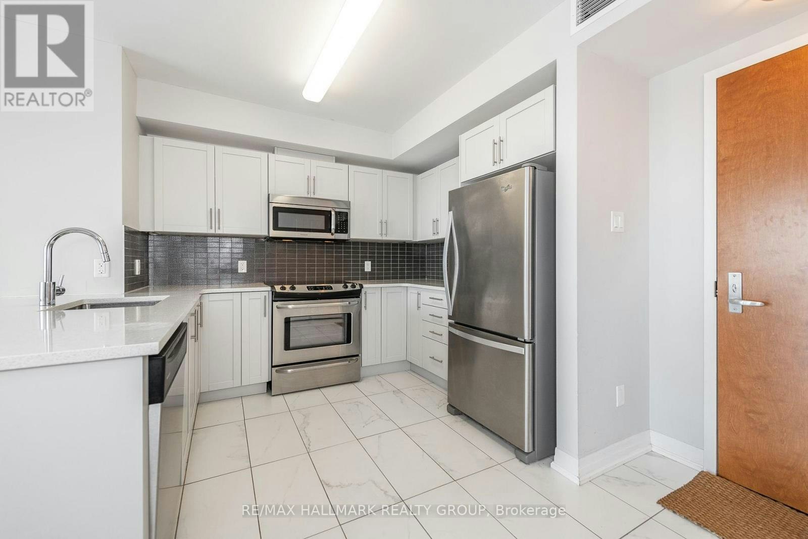 1602-195 Besserer Street, Ottawa, ON, K1N 0B6 - 7