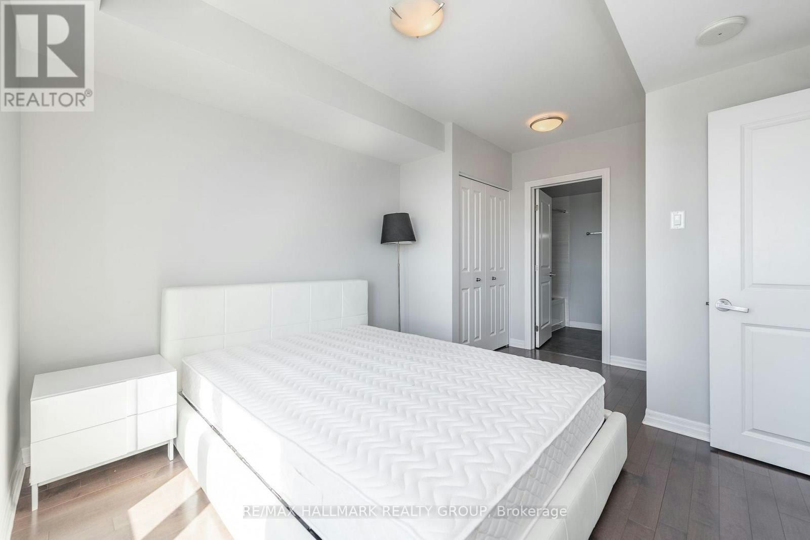 1602-195 Besserer Street, Ottawa, ON, K1N 0B6 - 16