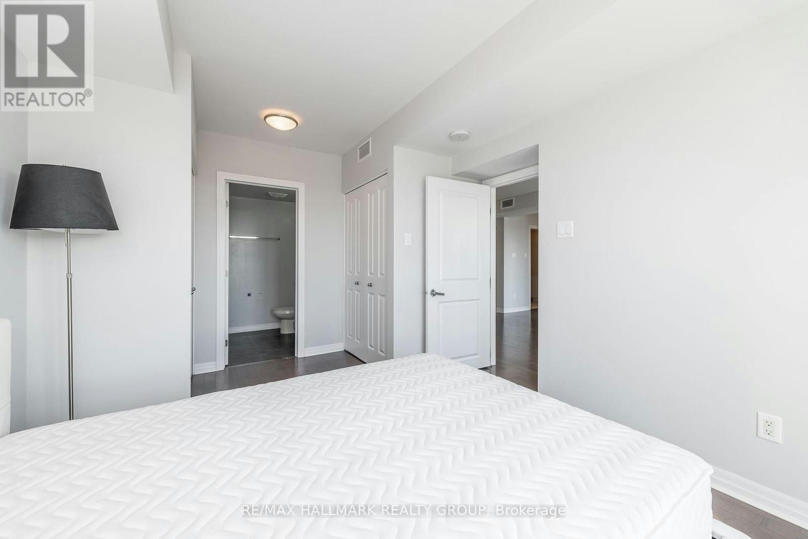 1602-195 Besserer Street, Ottawa, ON, K1N 0B6 - 17