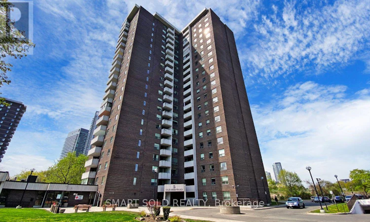 210-5 Old Sheppard Avenue