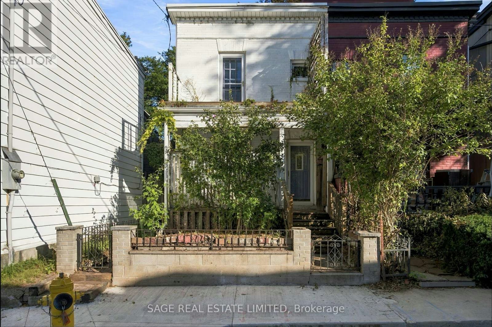 16 Sackville Place, Toronto, ON, M4X 1A4