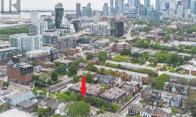 32-140 Broadview Avenue