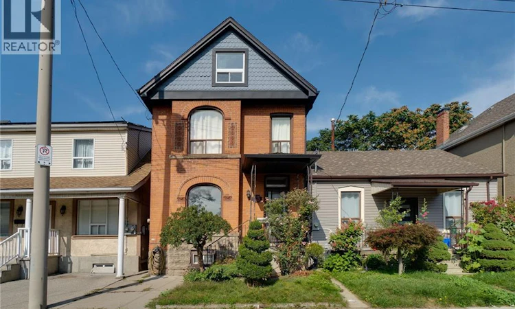 23 Oak Avenue