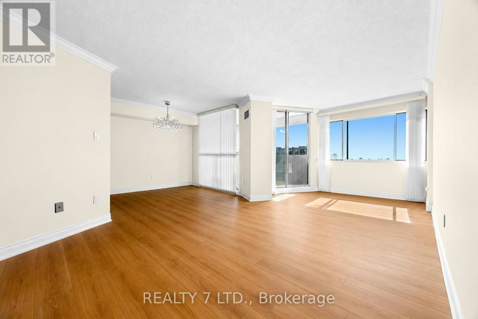 1507-50 Elm Drive E, Mississauga, ON, L5A 3X2