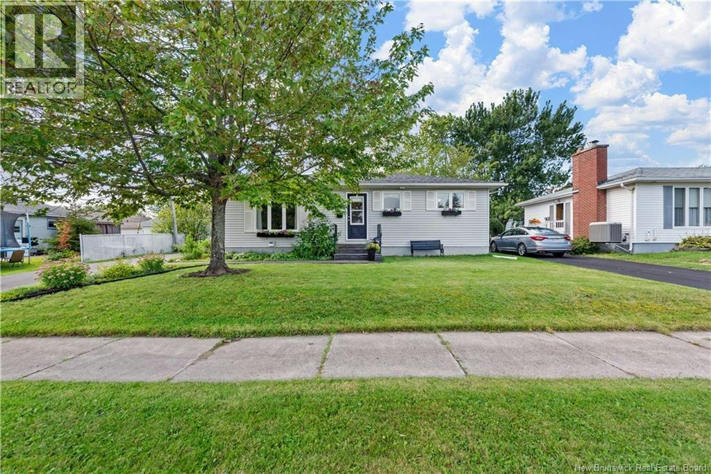 20 Dolphin Drive, Moncton, NB, E1A 4W4
