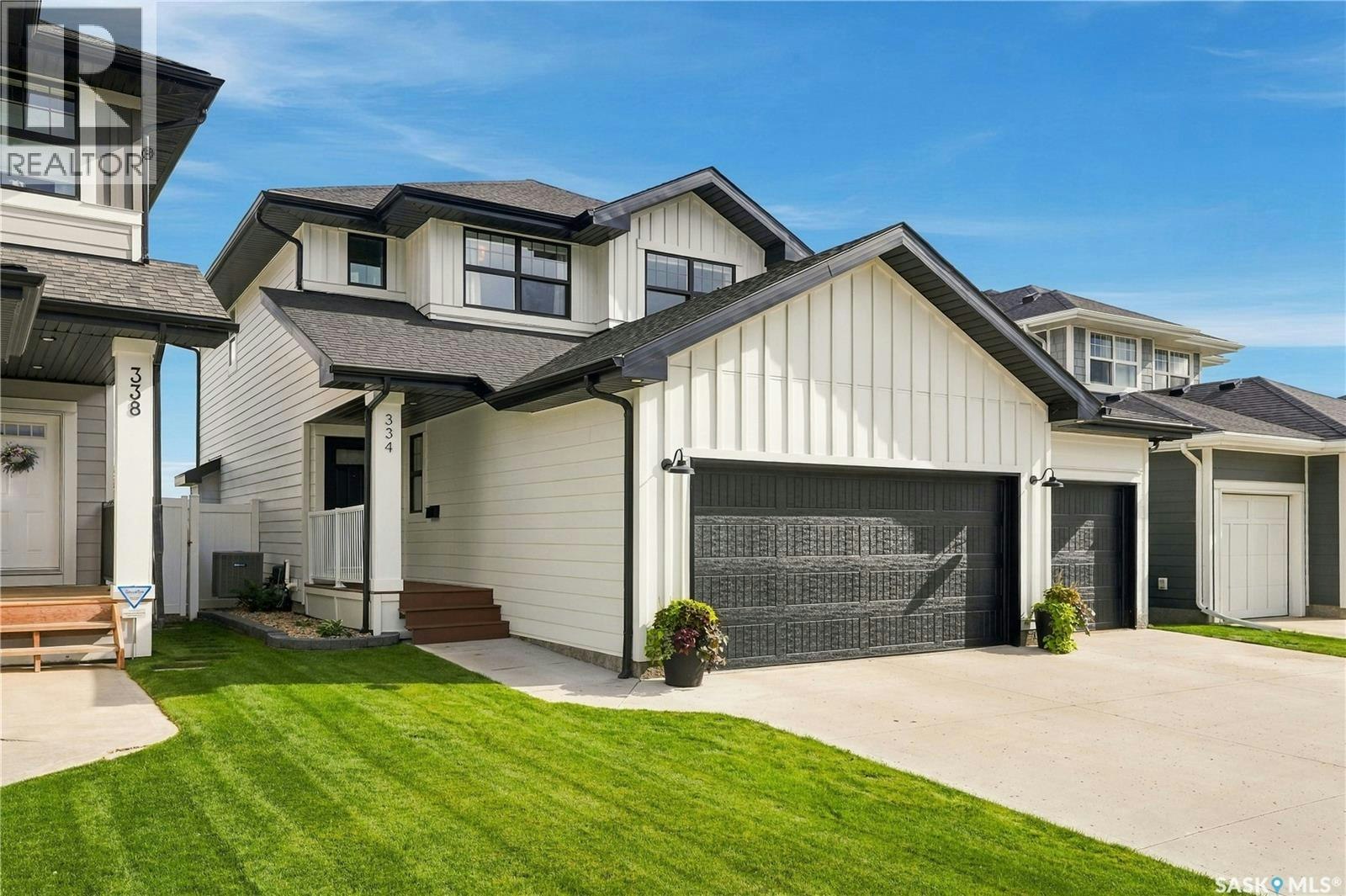 334 Stilling Manor, Saskatoon, SK, S7V 0Y8