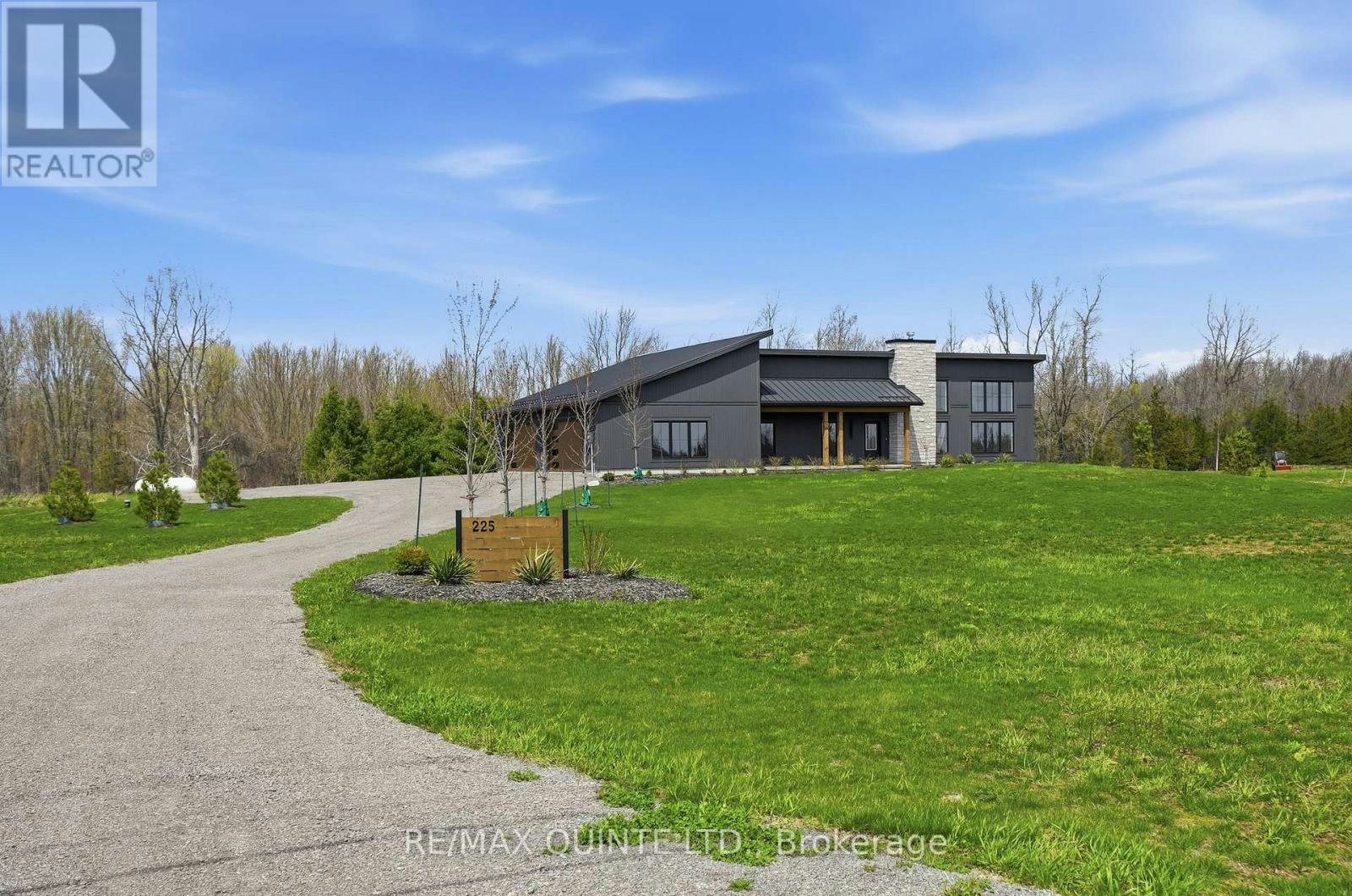 225 Mitchells Crossroad, Prince Edward County, ON, K0K 2T0