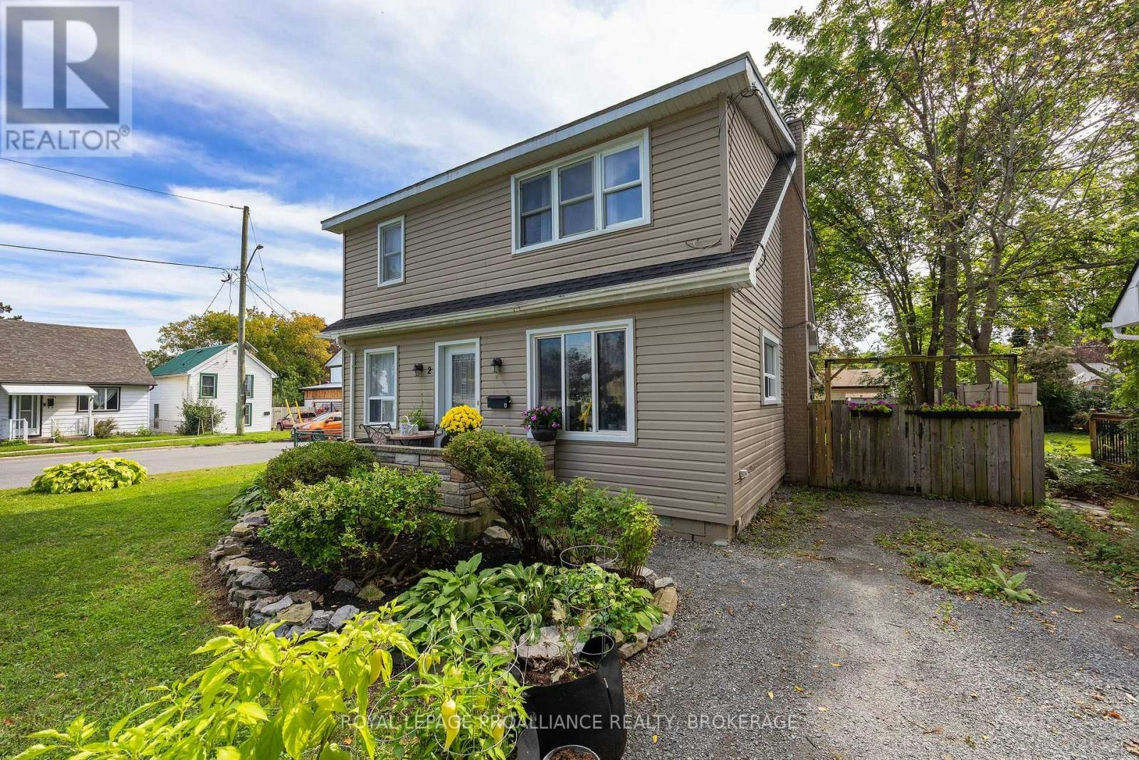 2 Dunkirk Avenue, Kingston, ON, K7K 2H4