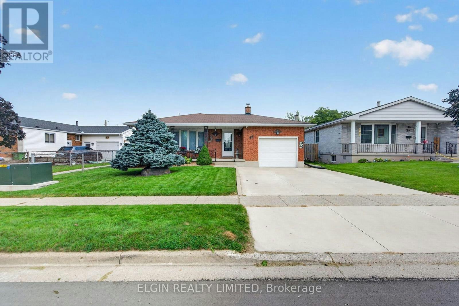 35 Leger Avenue, St. Thomas, ON, N5R 5N4
