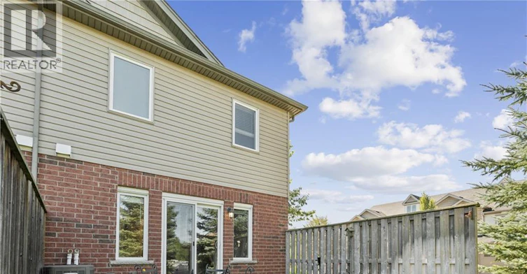 30 Kingsbury Square, Guelph, ON, N1L 0K6 - 31