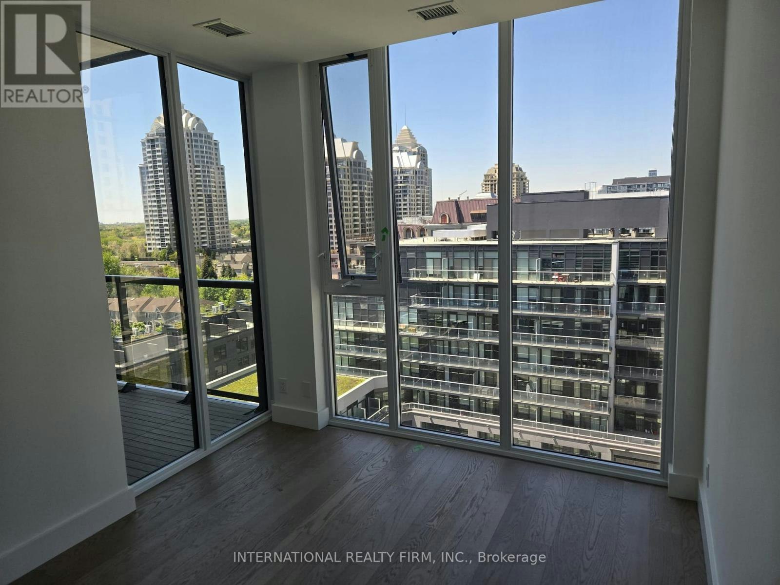 1002-6 Greenbriar Road E, Toronto, ON, M2K 1H5 - 4