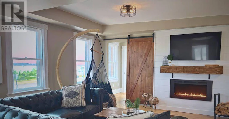 3RD FLOOR-268 Bradford Street, Barrie, ON, L4N 3B8