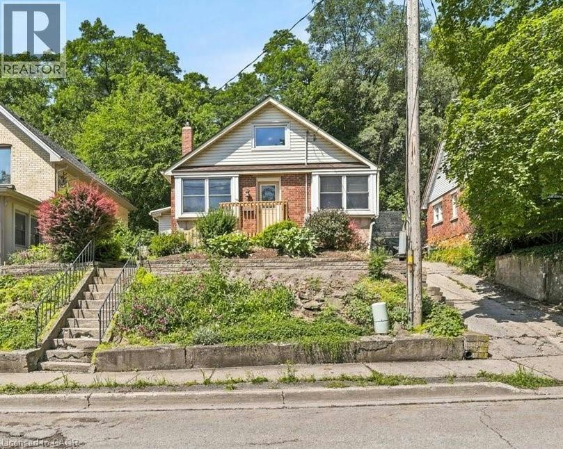 22 Ramore Street, Cambridge, ON, N1S 2P8