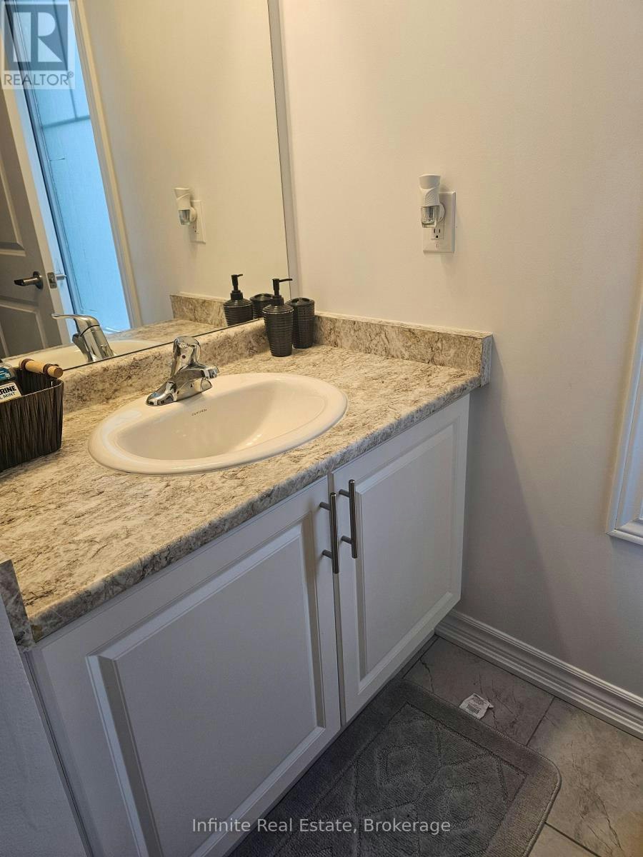 14 Doc Lougheed Avenue, Southgate Township, ON, N0C 1B0 - 3