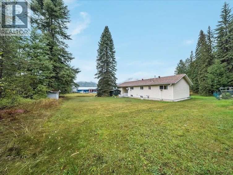 1764 Green Road, Fruitvale, BC, V0G 1L1 - 4