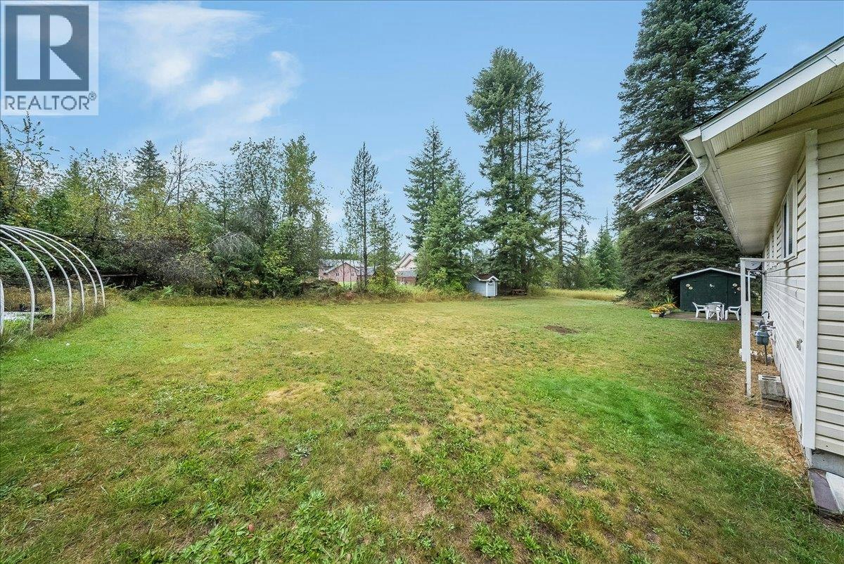 1764 Green Road, Fruitvale, BC, V0G 1L1 - 9
