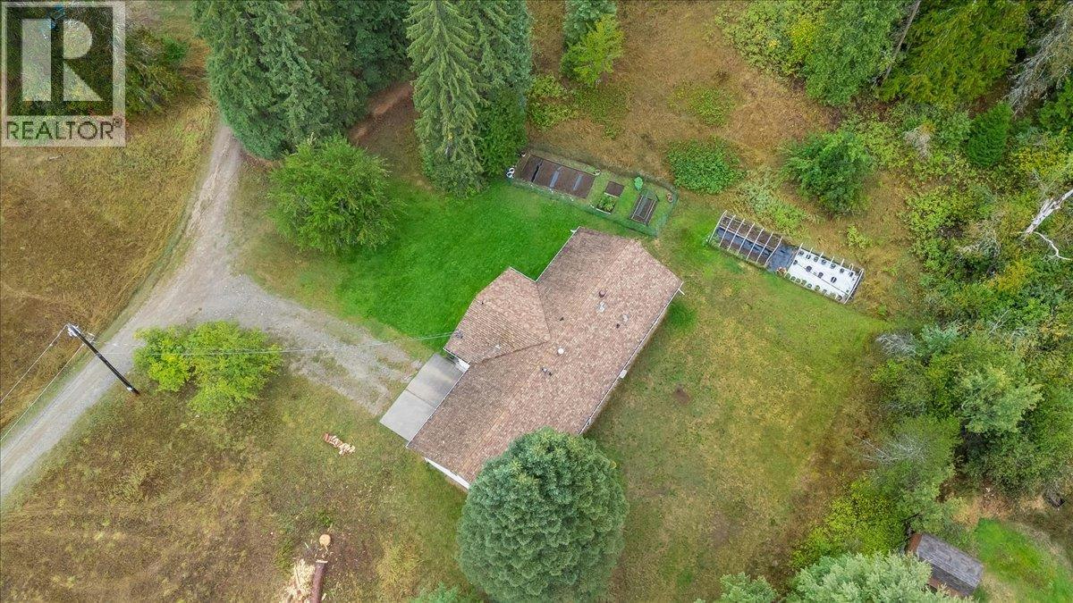 1764 Green Road, Fruitvale, BC, V0G 1L1 - 67