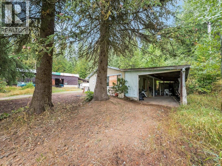 1764 Green Road, Fruitvale, BC, V0G 1L1 - 52
