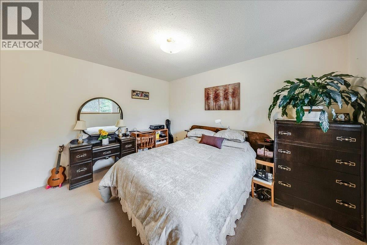 1764 Green Road, Fruitvale, BC, V0G 1L1 - 29
