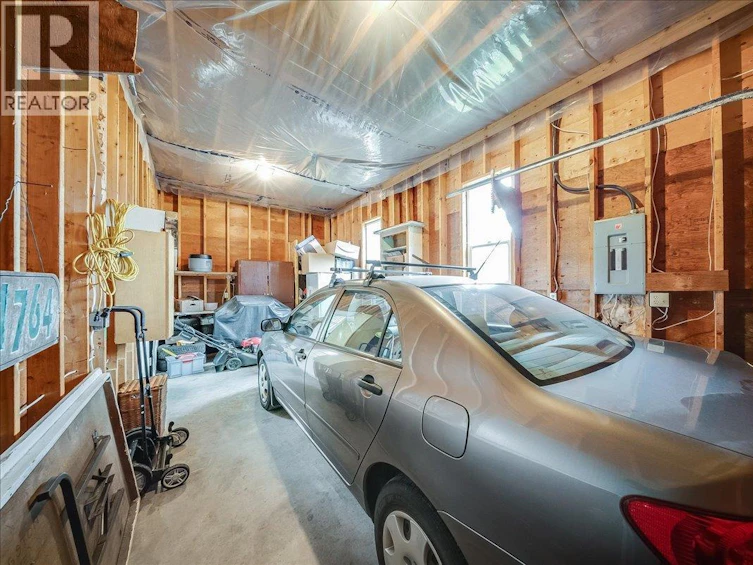 1764 Green Road, Fruitvale, BC, V0G 1L1 - 51
