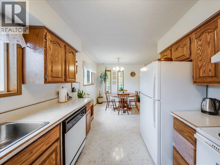 1764 Green Road, Fruitvale, BC, V0G 1L1 - 27