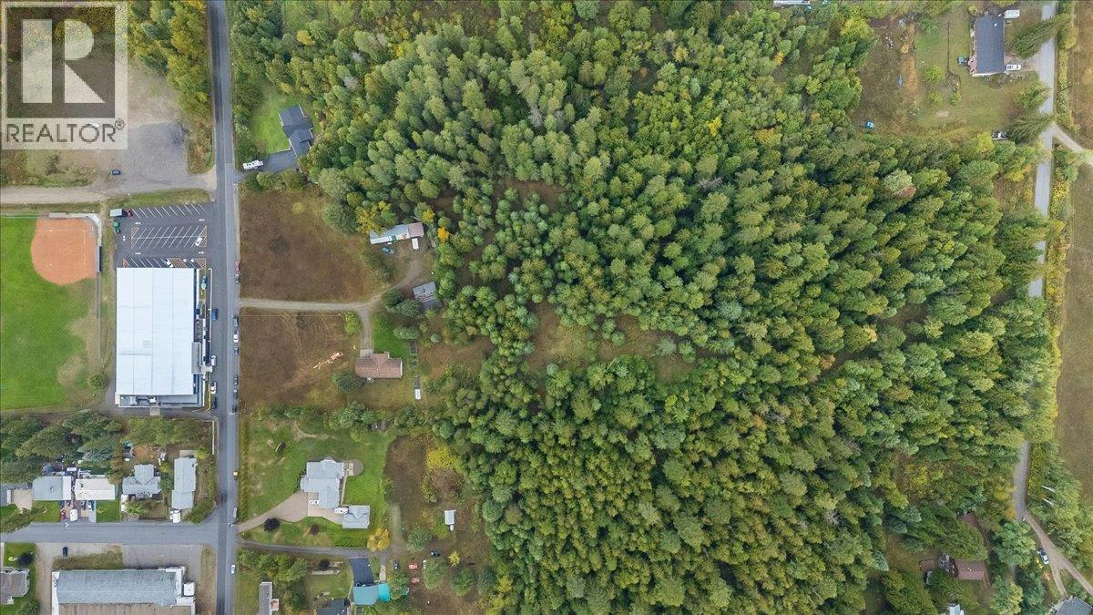 1764 Green Road, Fruitvale, BC, V0G 1L1 - 13