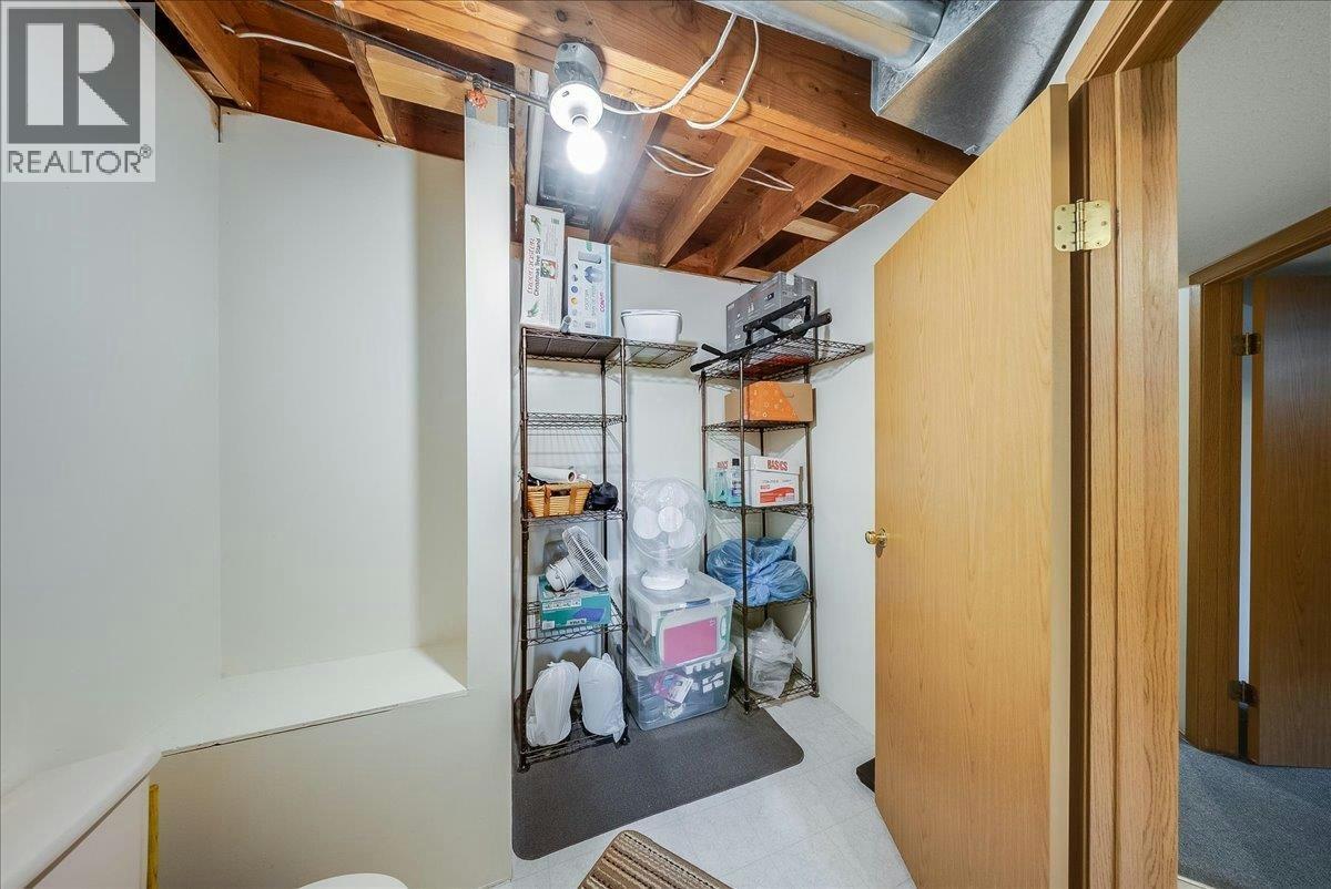 1764 Green Road, Fruitvale, BC, V0G 1L1 - 44