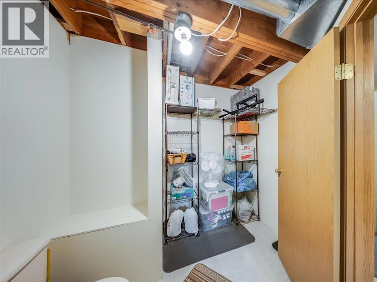 1764 Green Road, Fruitvale, BC, V0G 1L1 - 44