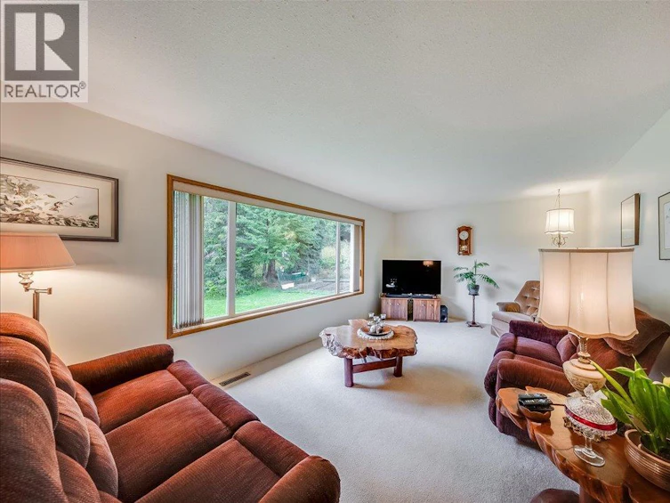 1764 Green Road, Fruitvale, BC, V0G 1L1 - 19