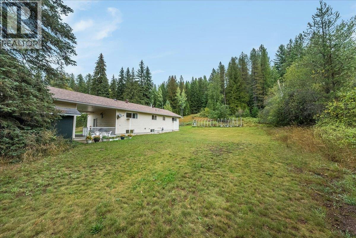 1764 Green Road, Fruitvale, BC, V0G 1L1 - 6