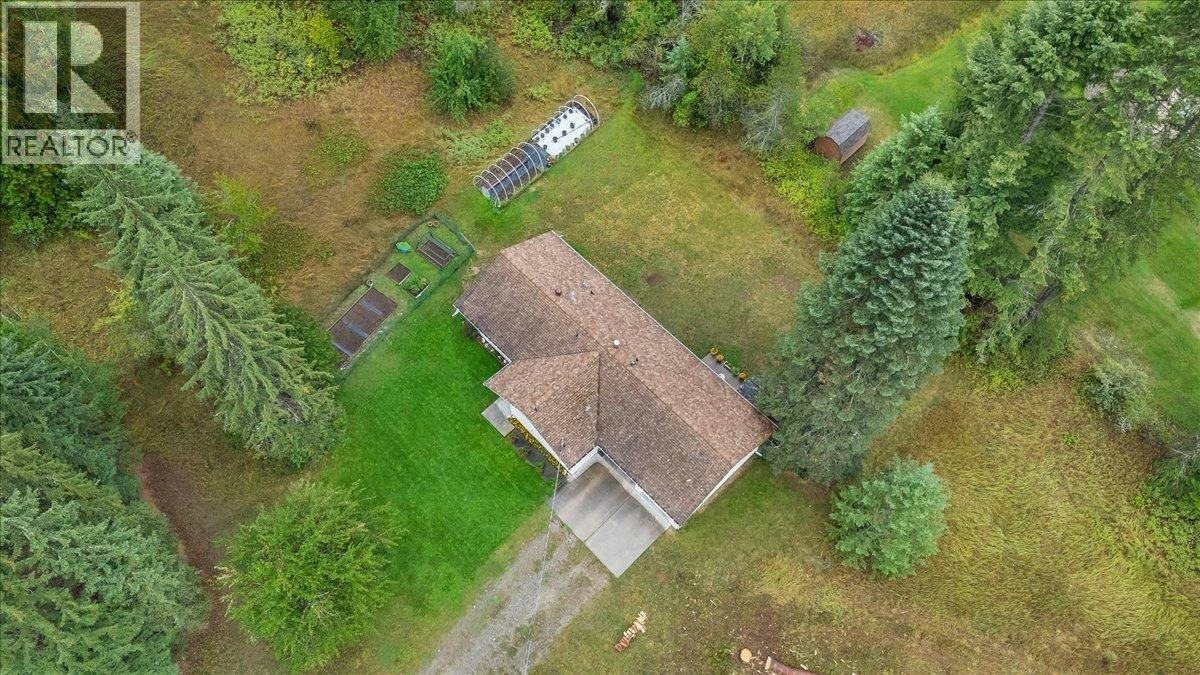 1764 Green Road, Fruitvale, BC, V0G 1L1 - 12