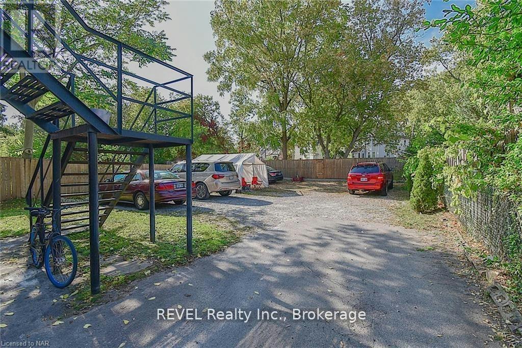 1-5459 Ontario Avenue, Niagara Falls, ON, L2E 3S4 - 7