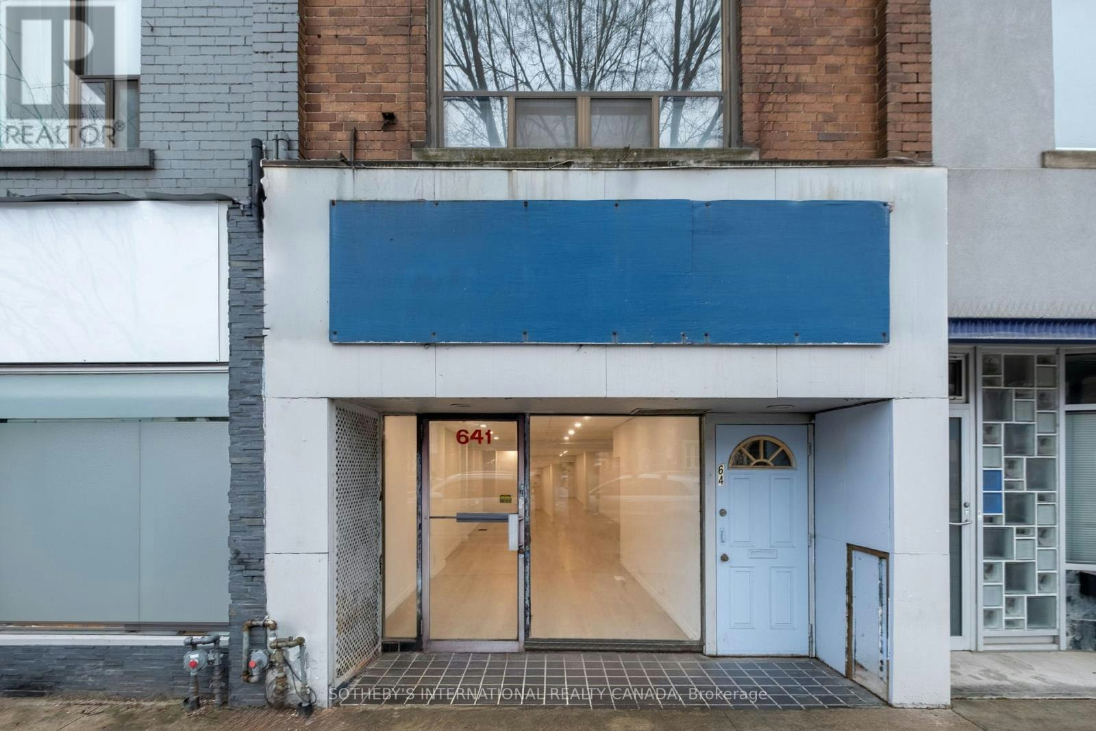 641 St Clair Avenue W, Toronto, ON, M6C 1A7