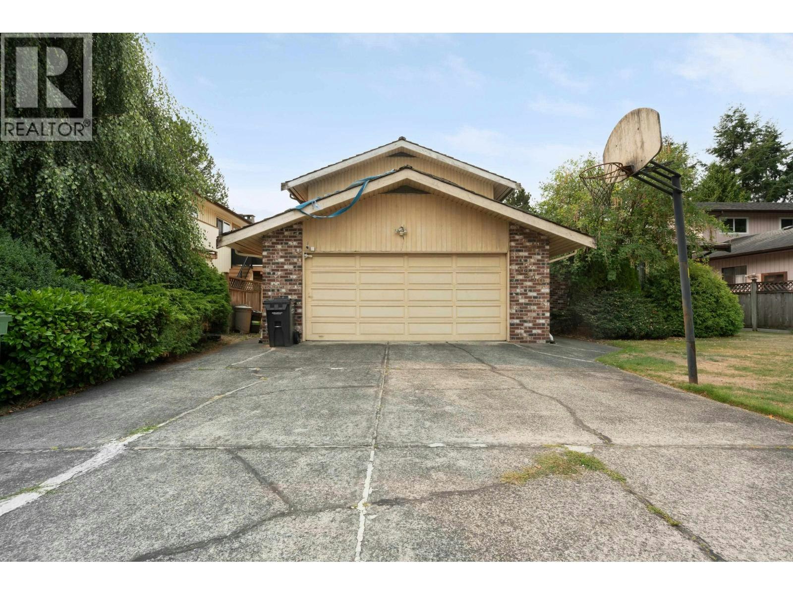 7340 Schaefer Avenue, Richmond, BC, V6Y 2X7