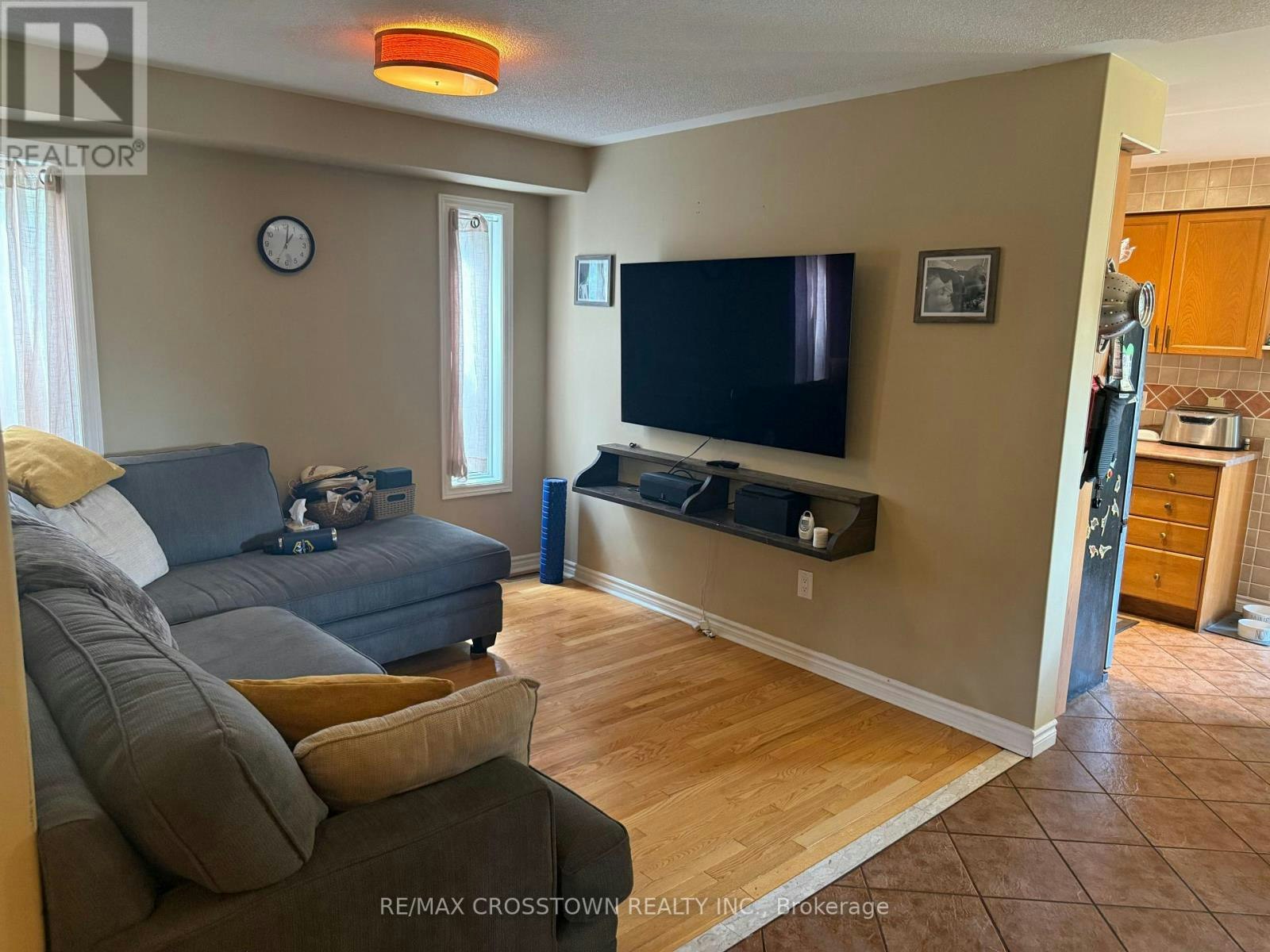 UPPER-22 Eaglestone Lane, Barrie, ON, L4N 0H8 - 2