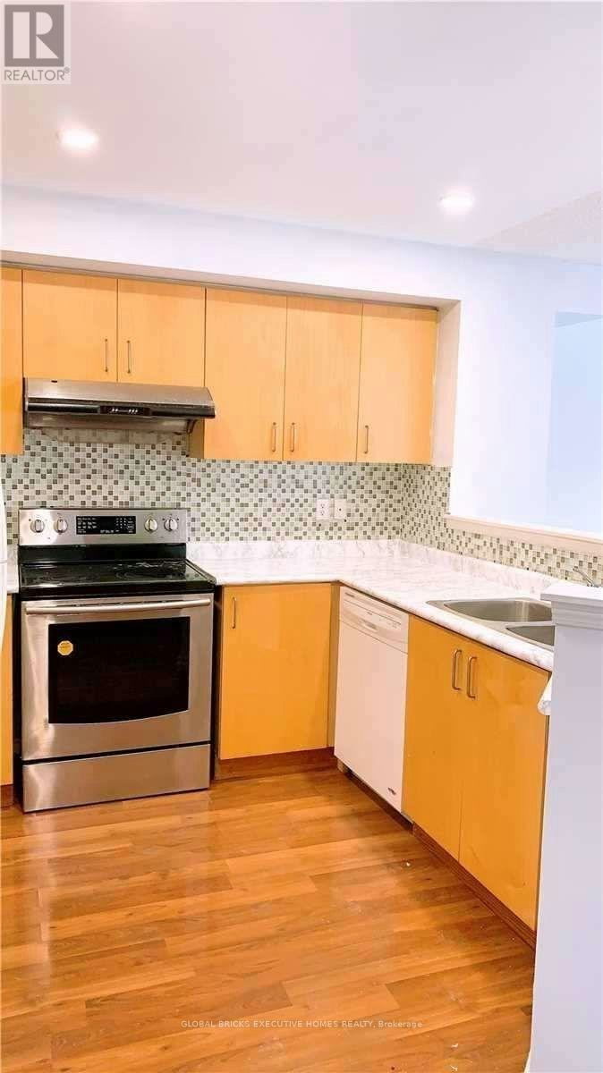 3916 Lacman Trail, Mississauga, ON, L5M 6N8 - 2