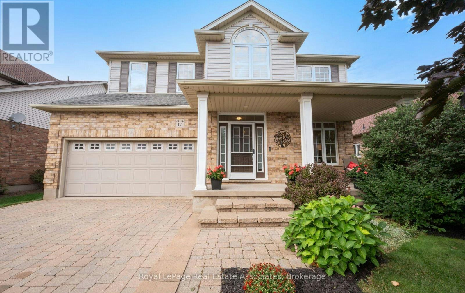 17 Nelles Street, Halton Hills, ON, L7J 2Y7
