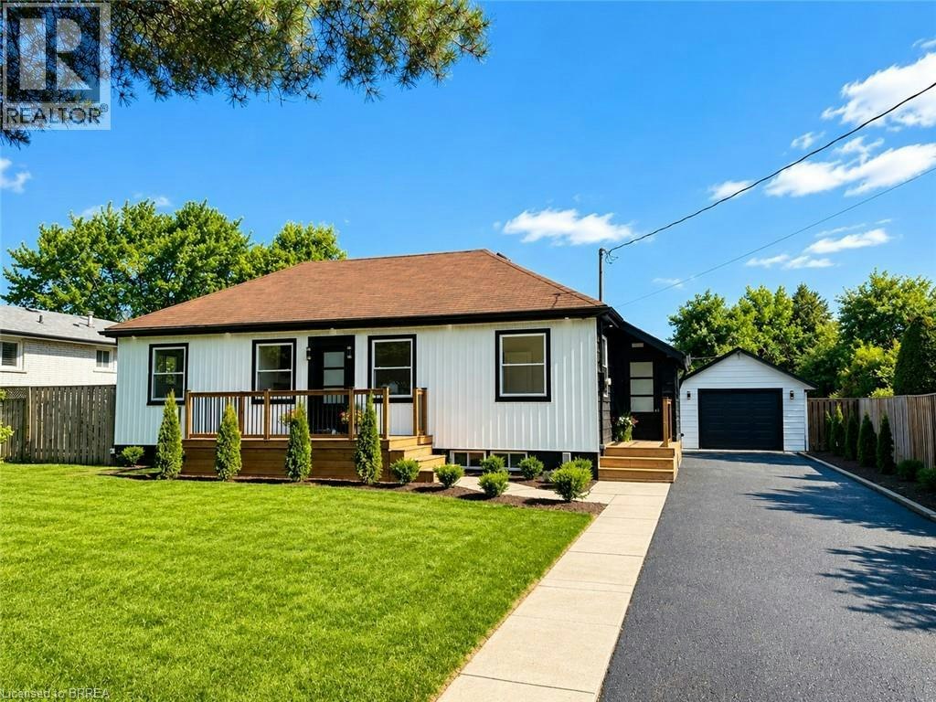 92 Fairview Drive, Brantford, ON, N3R 2W9