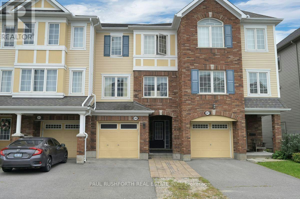 509 Coldwater Crescent, Ottawa, ON, K2M 0J4