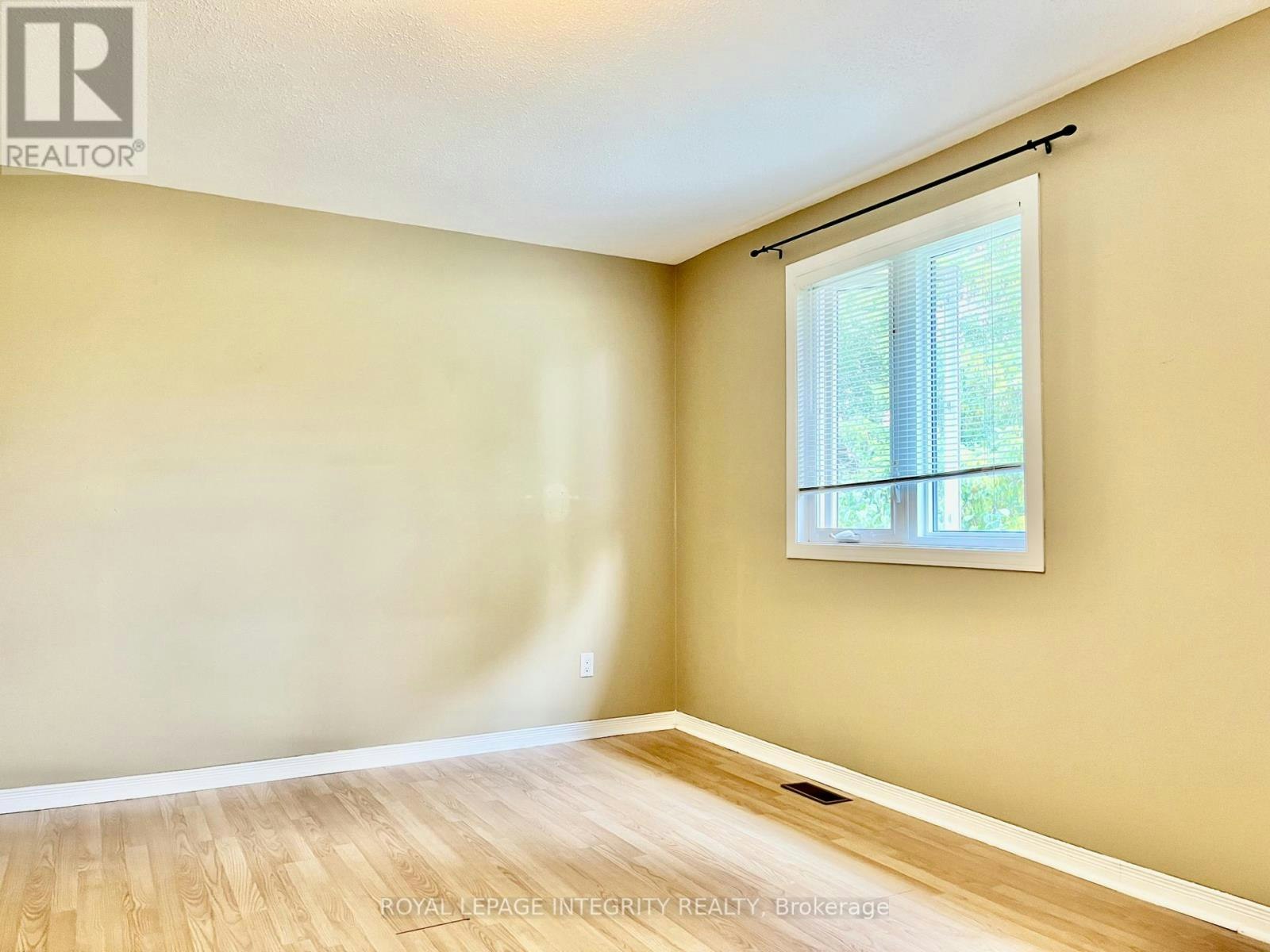 1843 Prestwick Drive, Ottawa, ON, K1E 2R7 - 9