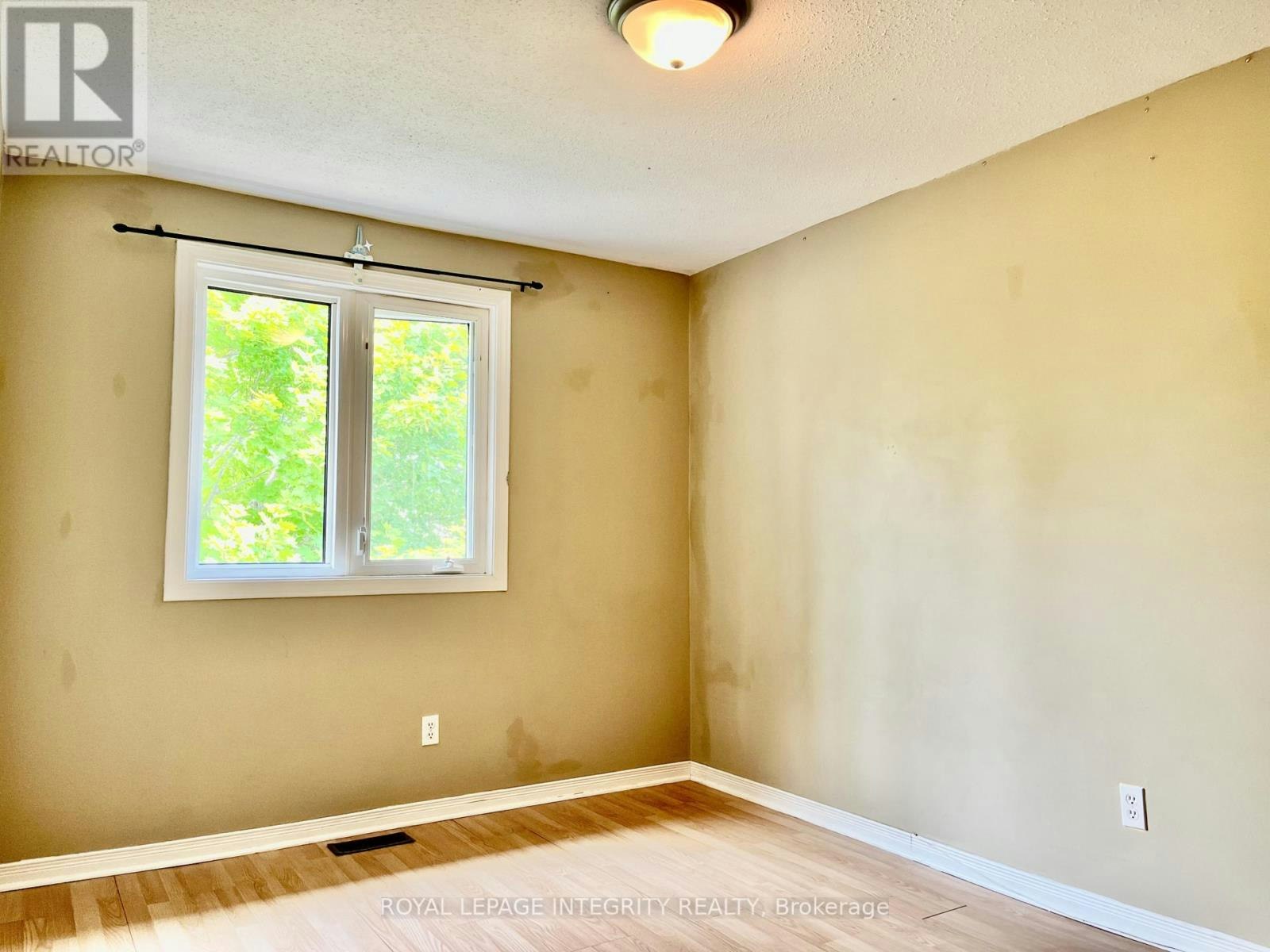 1843 Prestwick Drive, Ottawa, ON, K1E 2R7 - 12