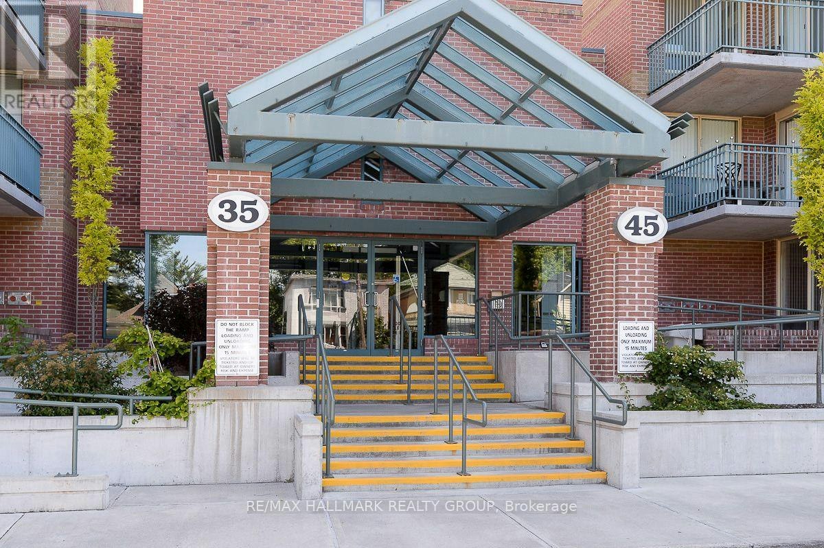 709-35 Holland Avenue, Ottawa, ON, K1Y 4S2