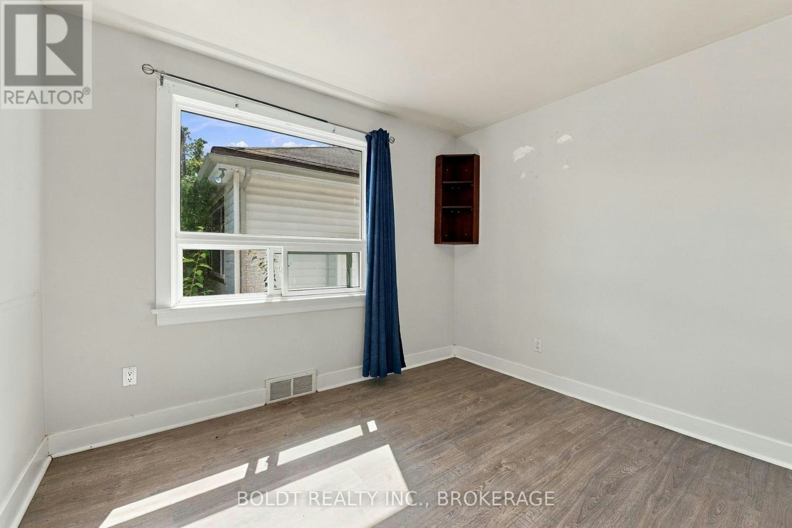 UPPER-403 Grantham Avenue, St. Catharines, ON, L2M 5B3 - 15