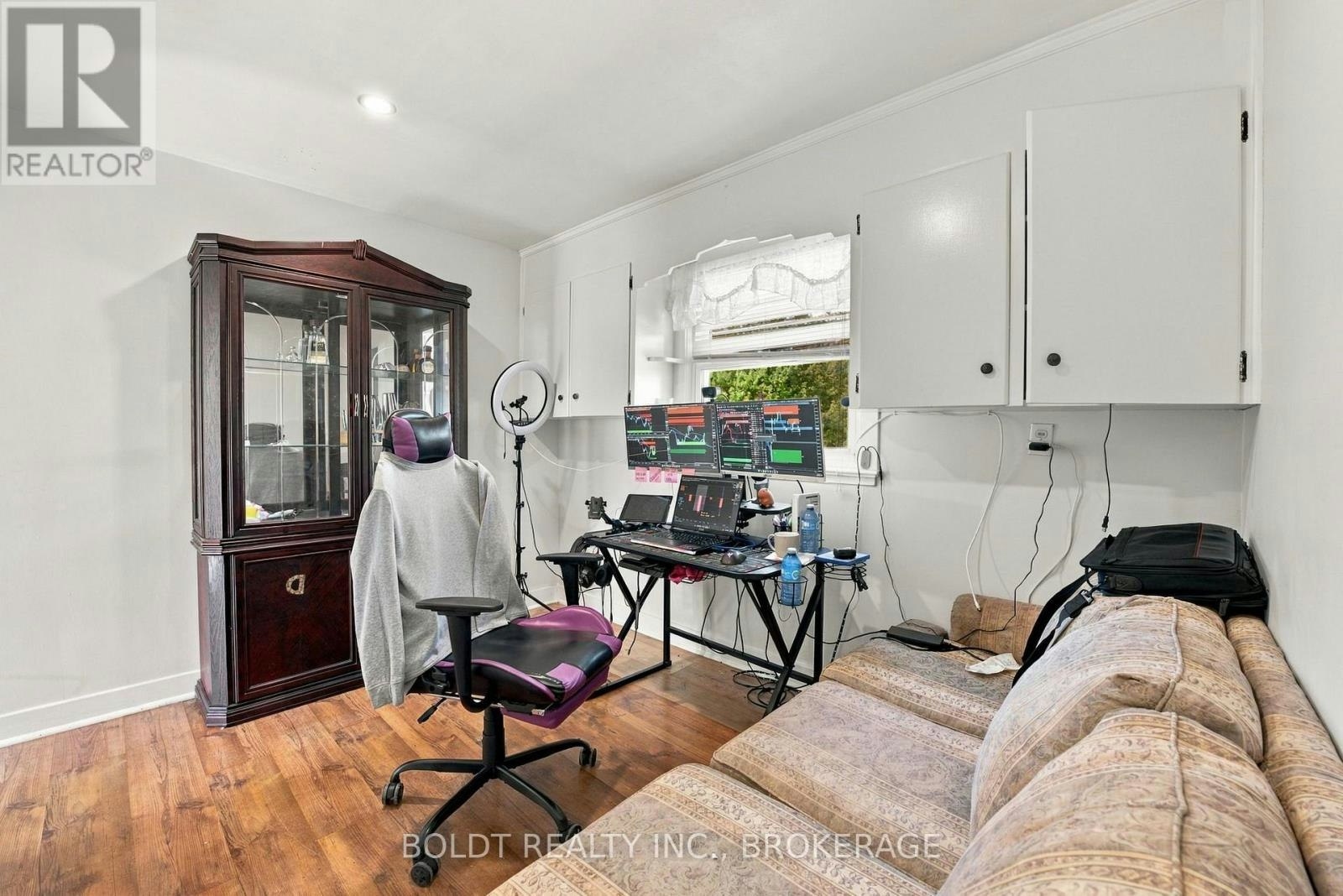 UPPER-403 Grantham Avenue, St. Catharines, ON, L2M 5B3 - 13