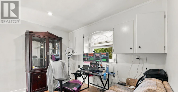 UPPER-403 Grantham Avenue, St. Catharines, ON, L2M 5B3 - 13