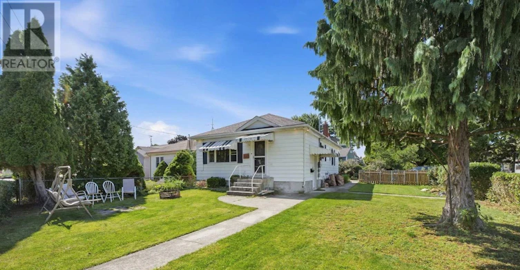 UPPER-403 Grantham Avenue, St. Catharines, ON, L2M 5B3 - 2