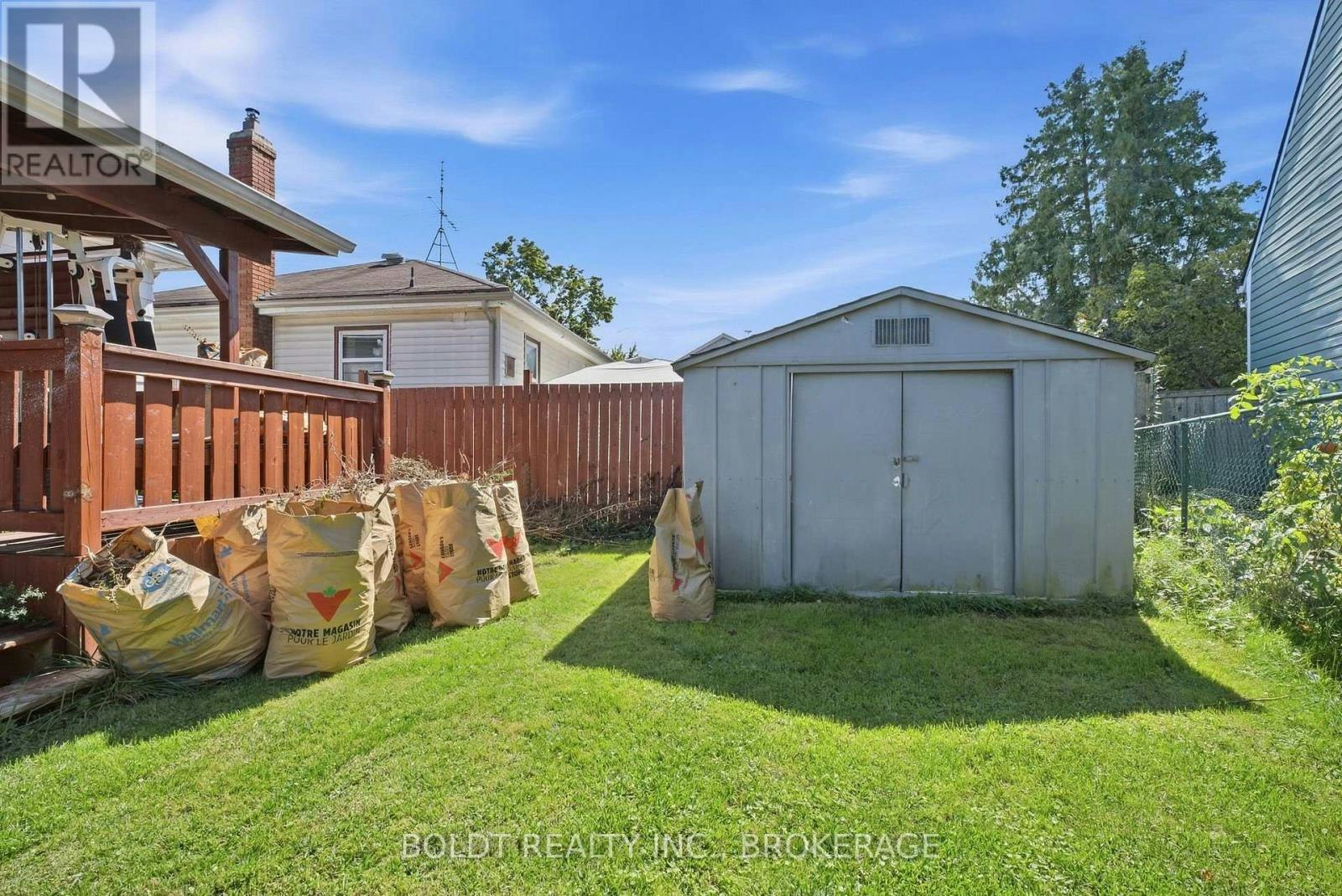 UPPER-403 Grantham Avenue, St. Catharines, ON, L2M 5B3 - 5