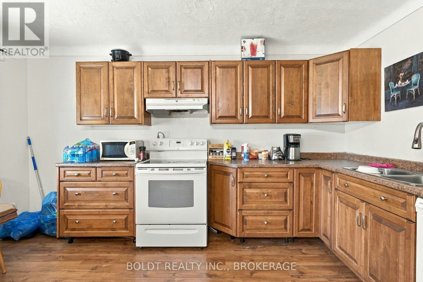 UPPER-403 Grantham Avenue, St. Catharines, ON, L2M 5B3 - 10
